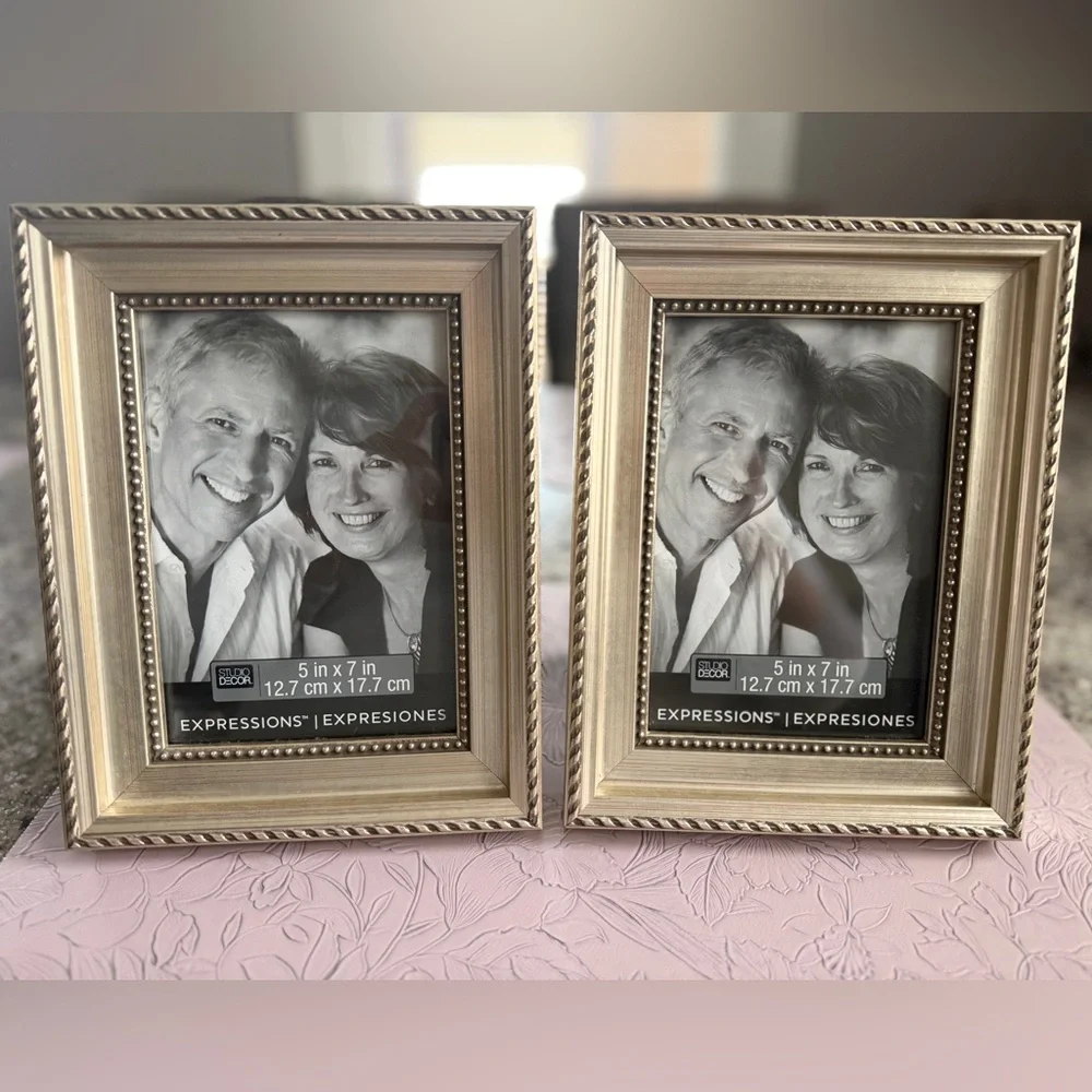 Studio Decor Expressions Set of Two Gold Detailed 5x7 Photo Frames